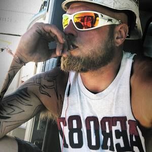 Meet your Posher, Derek